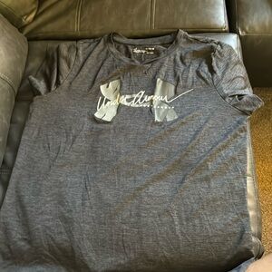 Under Armour HeatGear Gray Shirt